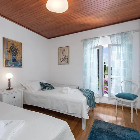 Nada, Paradise By The Sea And Beaches Villa *