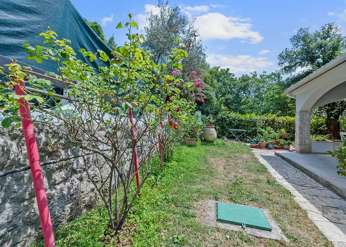 Nada, Paradise By The Sea And Beaches * Omišalj