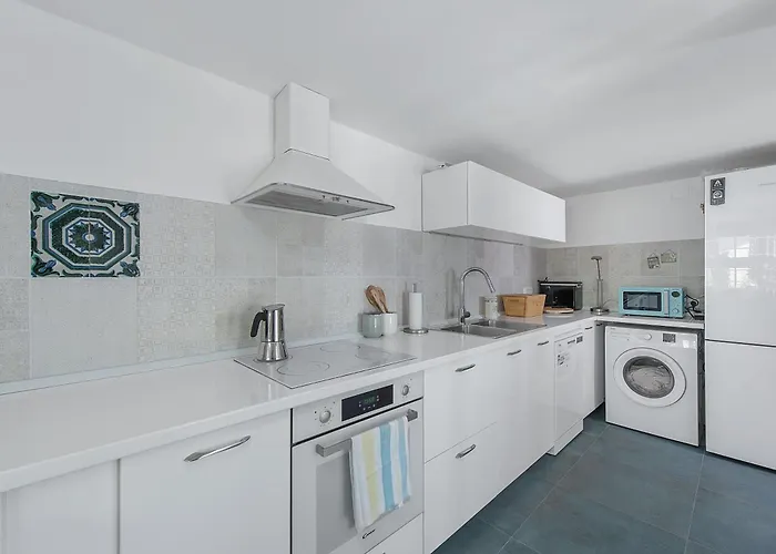 Nada, Paradise By The Sea And Beaches Omišalj