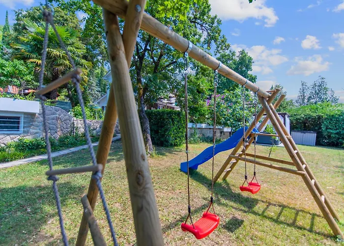 Nada, Paradise By The Sea And Beaches *